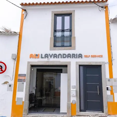 Antiga Adega Apartment *